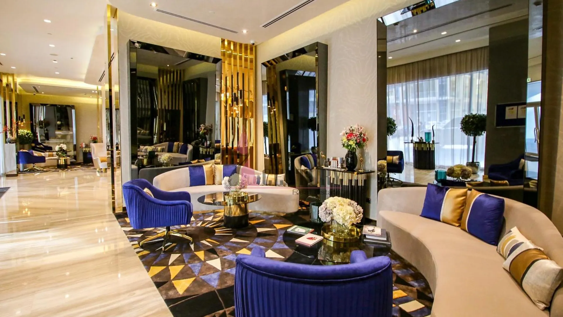 Apartment Simply Comfort In Damac Majestine Dubai