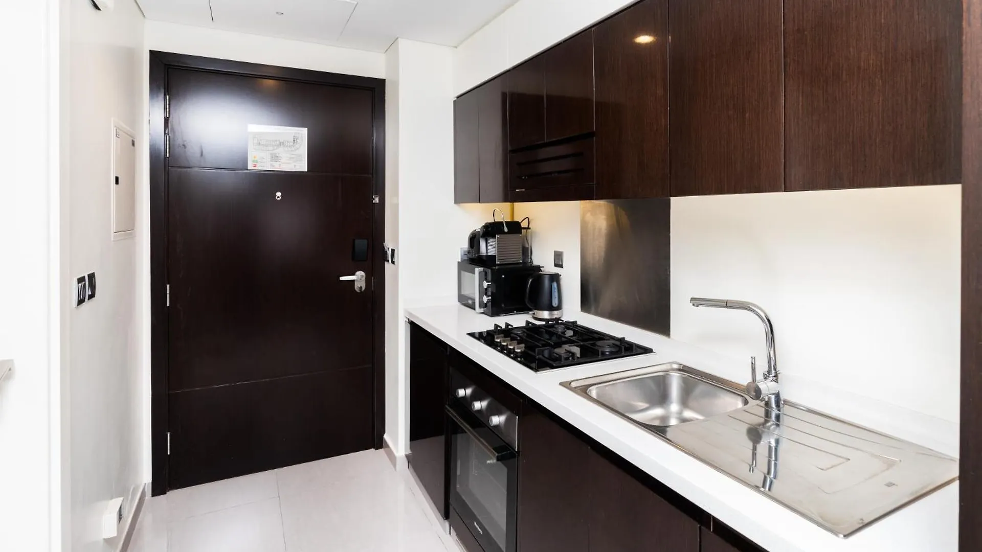Apartment Simply Comfort In Damac Majestine Dubai