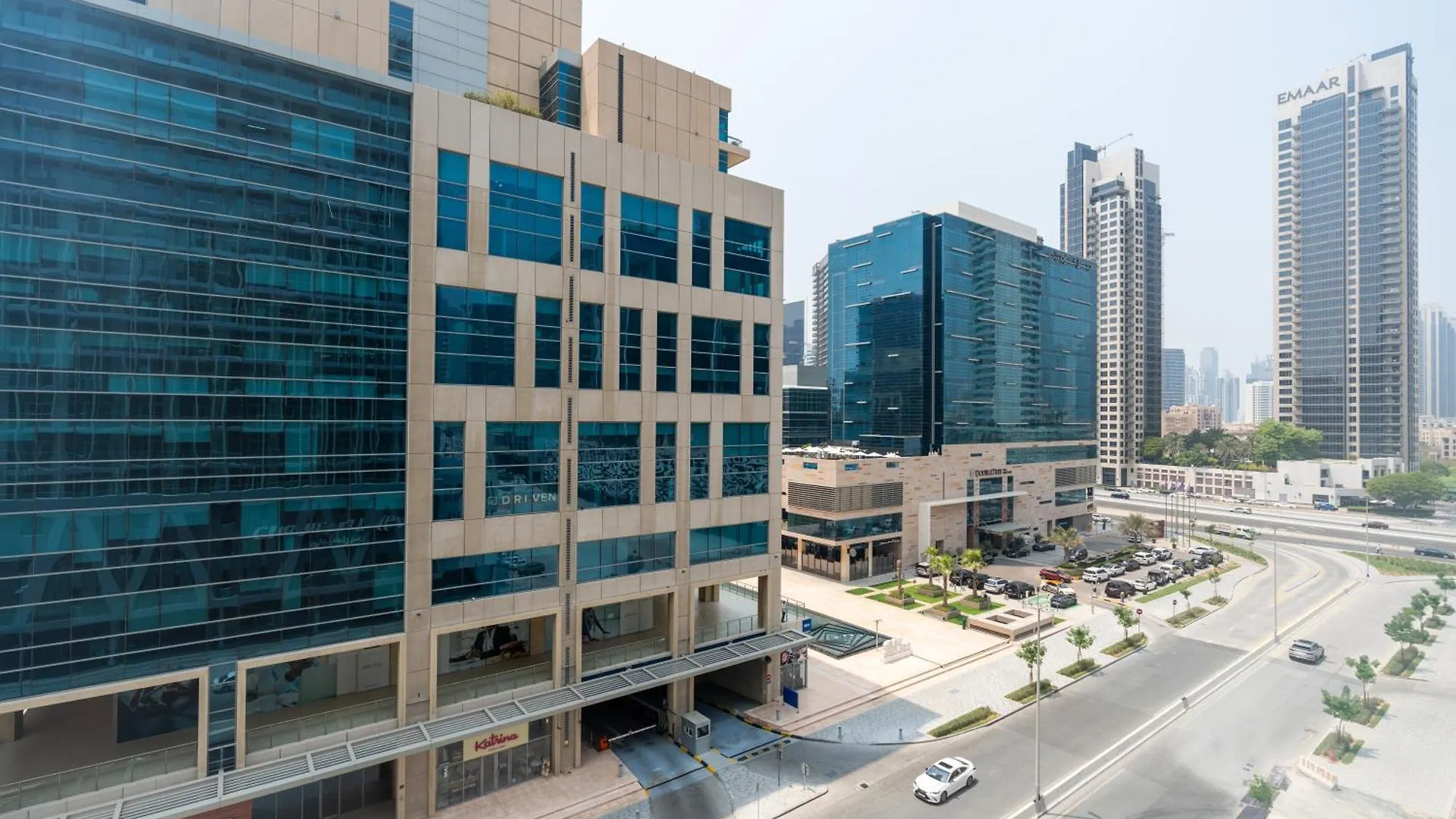 Apartment Simply Comfort In Damac Majestine Dubai United Arab Emirates